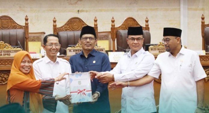 Amsakar Dorong Revisi Perda Sampah untuk Hadapi 1.300 Ton Sampah per Hari