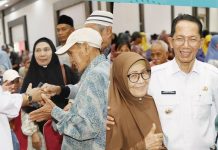 Amsakar Tunjukan Komitmen Untuk Terus Bantu Lansia di Batam Amsakar Tunjukan Komitmen Untuk Terus Bantu Lansia di Batam