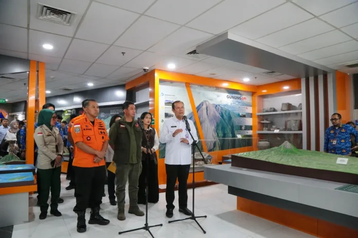 BMKG Sampaikan Analisis dan Timeline Tsunami Saat Gempa 7,6 Magnitudo Sulawesi Utara BMKG Sampaikan Analisis dan Timeline Tsunami Saat Gempa 7,6 Magnitudo Sulawesi Utara