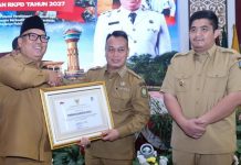 Bupati Nizar Hadiri Musrenbang Kepri 2026, Lingga Raih Penghargaan Kinerja Keuangan Kabupaten Lingga mencatatkan indeks total 70,5456 dengan kategori Cukup Baik (B).