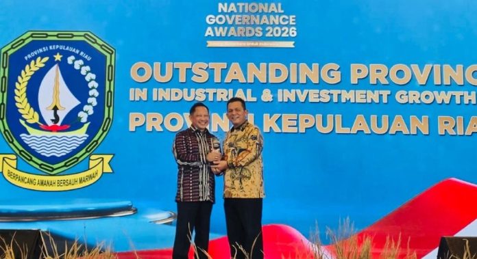 Gubernur Kepri Ansar Sabet Dua Penghargaan di Ajang National Governance Awards 2026