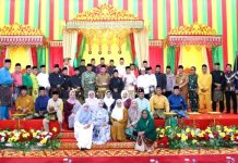 Gubernur Ansar: Halalbihalal LAM Kepri Pererat Hubungan dan Saling Menjaga Nilai Budaya Melayu Gubernur Ansar: Halalbihalal LAM Kepri Pererat Hubungan dan Saling Menjaga Nilai Budaya Melayu