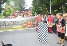 Hari Jadi ke-113 Kabupaten Solok, Wagub Vasko Lepas Arak-arakan Pawai Budaya 74 Nagari Hari Jadi ke-113 Kabupaten Solok, Wagub Vasko Lepas Arak-arakan