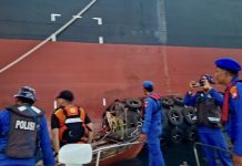 Gerak Cepat Satpolairud, Dua Nelayan Karimun Diselamatkan Setelah Hanyut ke Perairan Malaysia Nelayan Karimun