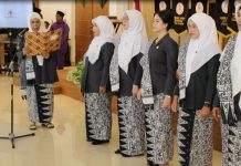 Sekda Anambas Hadiri Pelantikan IBI, Tegaskan Peran Strategis Bidan untuk Kesehatan Ibu dan Anak Sekretaris Daerah Kabupaten Kepulauan Anambas, Sahtiar, menghadiri pelantikan Ketua, Pengurus Harian, dan Ketua Ranting Ikatan Bidan Indonesia (IBI)