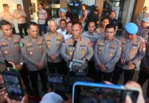 Kapolda Kepri Ungkap Kronologi Tewasnya Bripda NS dan Sampaikan Ucapan Duka dan Minta Maaf Kapolda Kepri Ungkap Kronologi Tewasnya Bripda NS dan Sampaikan Ucapan Duka dan Minta Maaf