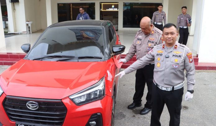Kronologi Tabrak Lari di Depan SD 01 Batam Kronologi Tabrak Lari di Depan SD 01 Batam