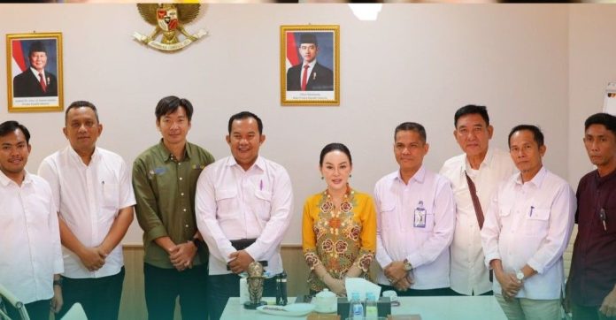 Li Claudia Chandra akan kelola sampah pasar