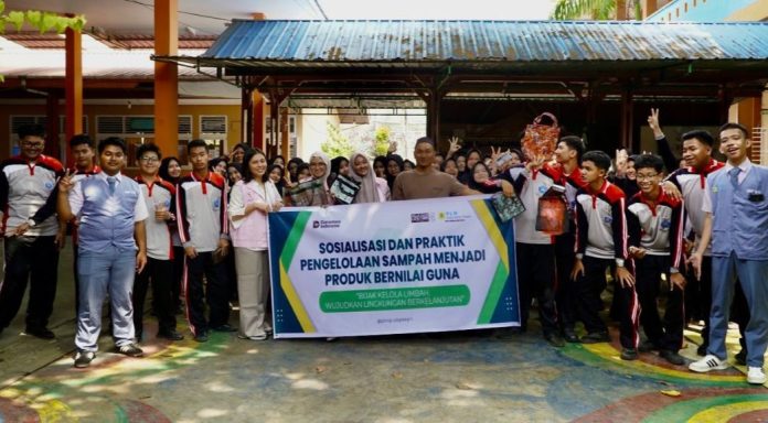 PLN Indonesia Power UBP Kepri Edukasi Pelajar di SMA Karimun