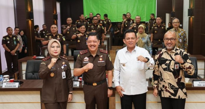 Pemprov Kepri Hibahkan Lahan ke Kejati, Perkuat Penegakan Hukum di Natuna Pemprov Kepri Hibahkan Lahan ke Kejati, Perkuat Penegakan Hukum di Natuna