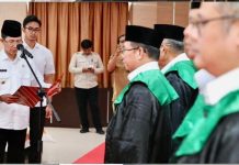 Pesan Amsakar Saat Melantik Dewan Hakim MTQH Batam 2026 Pesan Amsakar Saat Melantik Dewan Hakim MTQH Batam 2026