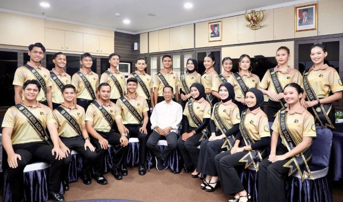 Pesan Wali Kota Amsakar ke 20 Finalis Encik dan Puan Batam 2026