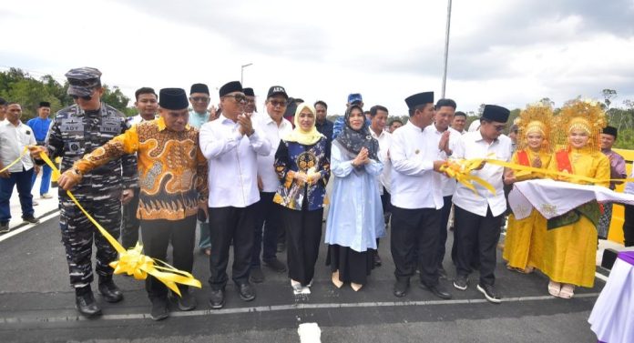 Resmikan Jembatan Semala Natuna, Komitmen Gubernur Ansar Perkuat Konektivitas Kepri