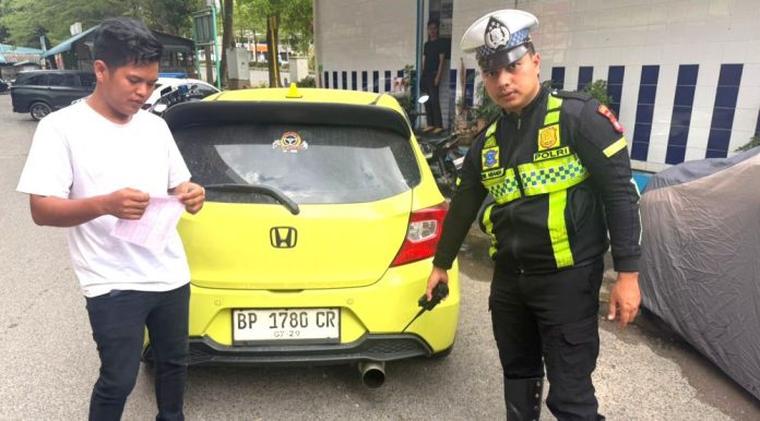 Satlantas Polresta Barelang Razia dan Tindak Mobil dan Motor Gunakan Knalpot Brong