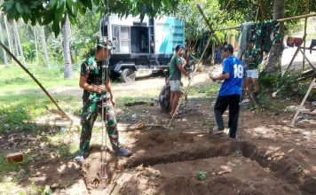 TMMD ke-128 Anambas, Personil Kodim Natuna Bangun MCK Komunal di Kampung Mubur Kecil TMMD ke-128 Anambas, Personil Kodim Natuna Bangun MCK
