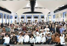 Amsakar dampingi Aa Gym Diacara Tabligh Akbar Asosiasi Guru Pendidikan Agama Islam Indonesia Tabligh Akbar dan Halalbihalal yang digelar Dewan Pimpinan Daerah (DPD) Asosiasi Guru Pendidikan Agama Islam Indonesia (AGPAII) Kota Batam
