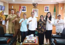 Terima Audiensi DPRD Batam, Amsakar Tegaskan Perda LAM Harus Berpihak pada Pelestarian Adat Melayu Terima Audiensi DPRD Batam, Amsakar Tegaskan Perda LAM Harus Berpihak pada Pelestarian Adat Melayu