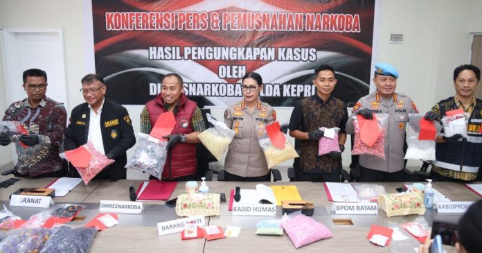 Ungkap Liquid Vape Narkoba, Polda Kepri Musnahkan Ribuan BB Periode Februari-April 2026