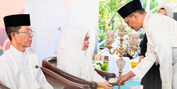 Amsakar Achmad Gelar Walimatus Safar dan Mohon Doa Restu Warga Batam