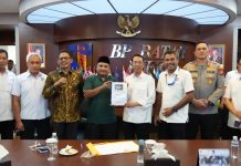 Amsakar Apresiasi Driver Online Batam, Dinilai Jadi Garda Terdepan Jaga Citra Pariwisata Amsakar Apresiasi Driver Online Batam, Dinilai Jadi Garda Terdepan Jaga Citra Pariwisata