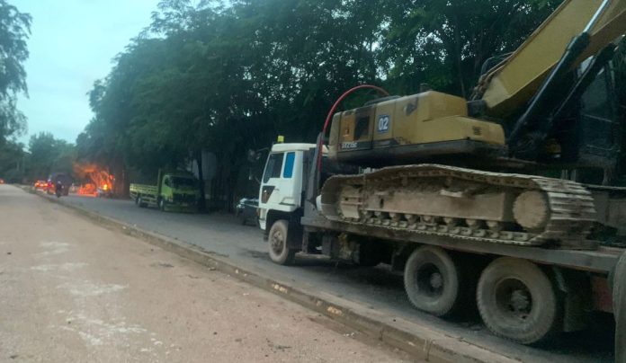 BP Batam Targetkan Perbaiki Jalan Rusak di Underpass Pelita Rampung dalam Seminggu BP Batam Targetkan Perbaiki Jalan Rusak di Underpass Pelita Rampung dalam Seminggu