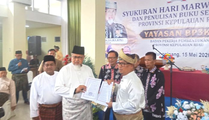 Buku Sejarah Kepri