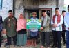 Safari Ramadhan Bupati Welly Suhery dan BAZNAS Serahkan Bantuan ke Lansia di Nagari Alahan Mati Hilia Bupati Welly Suhery bersama BAZNAS Pasaman serahkan bantuan kepada Lansia nagari simpang alahan mati hilia