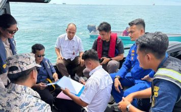 Dua Nelayan Belakangpadang Selamat Kembali ke Batam Setelah Hanyut ke Perairan Malaysia Dua Nelayan Pecong Selamat Kembali ke Batam Setelah Hanyut hingga Perairan Malaysia