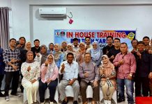 Tingkatkan Profesionalisme Pegawai, BPR Tuah Karimun Gelar Training dan Pembinaan Kinerja Dalam rangka memperkuat komitmen, disiplin dan tanggung jawab kerja, puluhan pegawai Perumda BPR Tuah Karimun