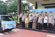 Polda Kepri Distribusikan 230 Hewan Kurban untuk Masyarakat di Kepulauan Riau Kapolda Kepri menyampaikan jumlah hewan kurban tahun ini mengalami peningkatan
