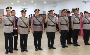 Kapolresta Barelang Pimpin Sertijab Sejumlah Pejabat dan Lantik Kapolsek Jajaran Kapolresta Barelang Pimpin Sertijab Sejumlah Pejabat dan Lantik Kapolsek