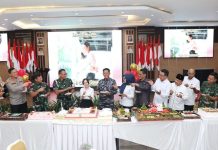 Plh Wali Kota Li Claudia dapat Kejutan Perayaan HUT ke-54 dari Forkopimda Batam Li Claudia Chandra Dapat Kejutan Perayaan HUT ke-54 dari Forkopimda Batam