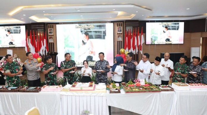 Li Claudia Chandra Dapat Kejutan Perayaan HUT ke-54 dari Forkopimda Batam