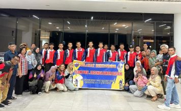 Penuh Semangat, Tim Voli Putra Legenda Amor Club Siap Laga di Kejurnas U-18 Jakarta Tim Voli Putra Legenda Amor Club Siap Laga di Kejurnas U-18 Jakarta