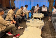 Bincang Hangat PWI Kepri dengan Amsakar-Li Claudia di VVIP Hang Nadim Batam Wali Kota Batam Amsakar Achmad dan Wakil Wali Kota Li Claudia Chandra sambut hangat kunjungan Pengurus PWI Kepri di ruang VVIP Bandara Internasional Hang Nadim
