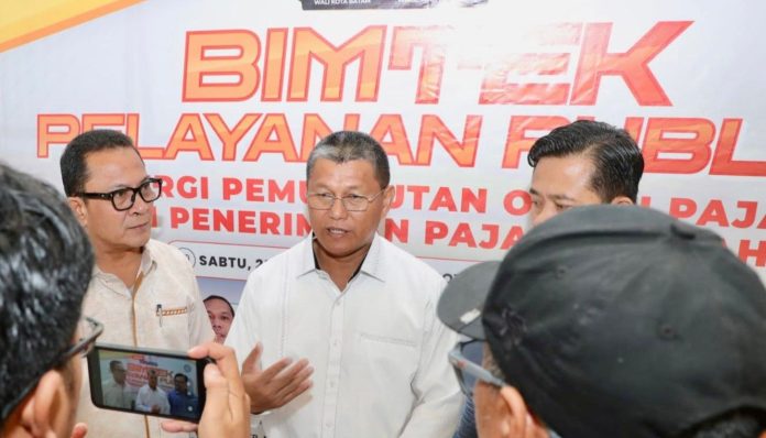 Sekda Batam Buka Bimtek Sinergi Pemungutan Opsen Pajak dan Penerimaan Pajak Daerah Sekda Batam Buka Bimtek Sinergi Pemungutan Opsen Pajak dan Penerimaan Pajak Daerah