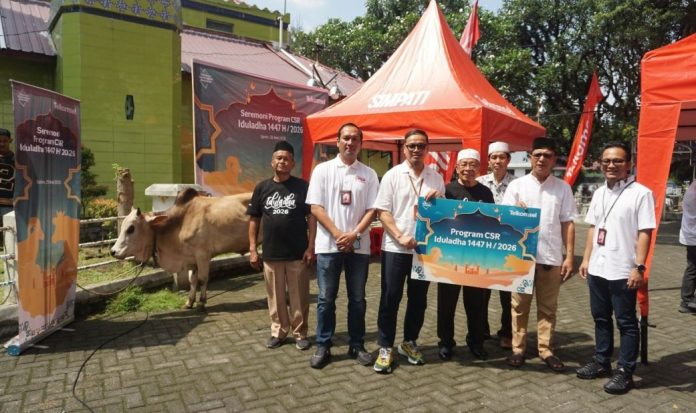 Telkomsel Area Sumatera Salurkan 10 Sapi dan 100 Kambing Kurban Iduladha 1447 H