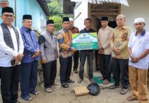 Wabup H. Parulian Bersama Ketua DPRD Pasaman Safari Ramadhan dan Salurkan Bansos di Rao Wabup H. Parulian Bersama Ketua DPRD Pasaman Safari Ramadhan dan Salurkan Bansos di Rao