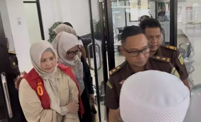 Wagub Babel Hellyana Divonis 4 Bulan Penjara Terkait Kasus Hotel Wagub Babel Hellyana Divonis 4 Bulan Penjara Terkait Kasus Hotel