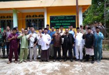 Wagub Nyanyang Ajak Warga Kawal Program Koperasi dan MBG di Belakangpadang Wagub Nyanyang Ajak Warga Kawal Program Koperasi Merah Putih dan MBG di Belakangpadang