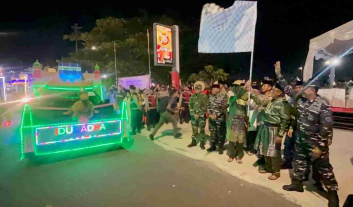 Wali Kota Tanjungpinang Lepas Pawai Takbir Idul Adha 1447 H sebagai Bentuk Syiar Kebersamaan Wali Kota Tanjungpinang Lepas Pawai Takbir Idul Adha 1447 H sebagai Bentuk Syiar Kebersamaan