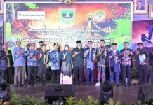 311 Pelajar Sumbar Unjuk Kreasi di Lomba Lagu Lomba Pasan Buruang 311 Pelajar Sumbar Unjuk Kreasi di Lomba Lagu Lomba Pasan Buruang