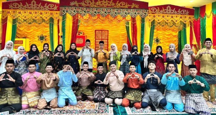 Balai Pelestarian Kebudayaan Kepulauan Riau menggelar Pelatihan Berzanji Balai Pelestarian Kebudayaan Kepulauan Riau menggelar Pelatihan Berzanji