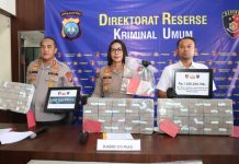 Ditreskrimum Polda Kepri Ungkap Jaringan Promosi Judi Online di Perum Citraland Batam Ditreskrimum Polda Kepri Ungkap Jaringan Promosi Judi Online di Perum Citraland Batam