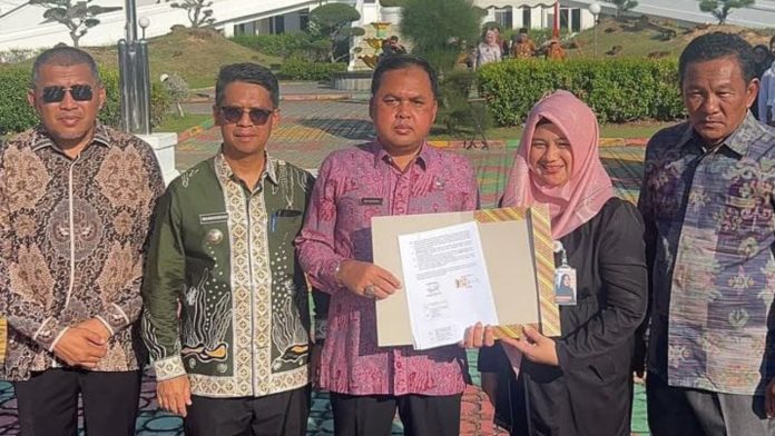 Pemerintah Kabupaten Karimun resmi meluncurkan Program Kredit Usaha Rakyat Daerah