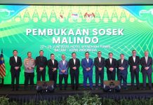 Kapolda Kepri Hadiri Persidangan SOSEK MALINDO ke-22, Perkuat Sinergi Indonesia-Malaysia di Batam Kapolda Kepri Hadiri Persidangan SOSEK MALINDO ke-22, Perkuat Sinergi Indonesia-Malaysia di Batam