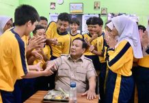 Komentar Siswa dan Siswi SMPN 111 Jakarta Usai Dikunjungi Presiden Prabowo Komentar Siswa dan Siswi SMPN 111 Jakarta Usai Dikunjungi Presiden Prabowo