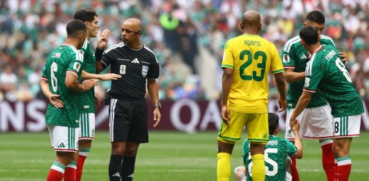 Kontroversi Wasit Wilton Sampaio Warnai Kemenangan Meksiko