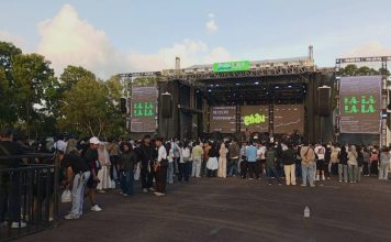 Lagi-Lagi Konser 2026 Guncang Batam, Ribuan Penonton Nikmati Pesta Musik Lagi-Lagi Konser 2026 Guncang Batam, Ribuan Penonton Nikmati Pesta Musik yang Berlangsung Aman dan Meriah