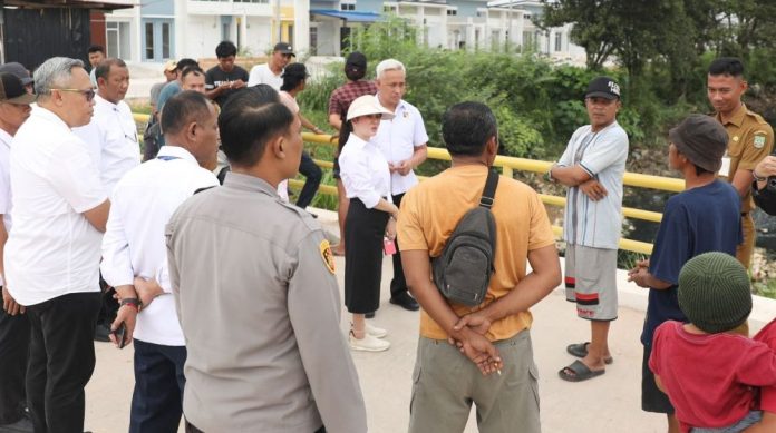 Lindungi Warga dari Ancaman Buaya, Li Claudia Kerahkan Tim Evakuasi Lindungi Warga dari Ancaman Buaya, Li Claudia Kerahkan Tim Evakuasi